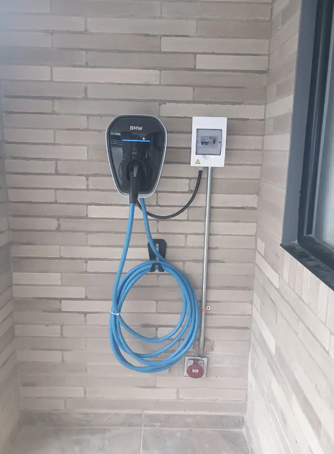 Instalación eléctrica profesional de Fabec